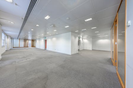 76 Crown Road, St Margaret's, Twickenham, Office To Let / For Sale - DSC01215HDREdit.jpg