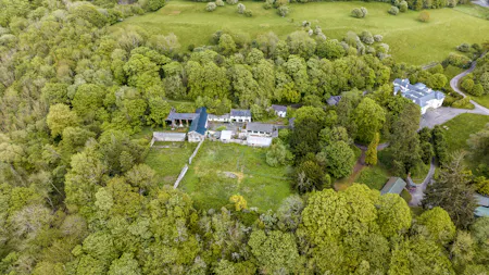 Colomendy, Mold, Education / Leisure / Other For Sale - DJI_20260512170904_0377_D.jpg