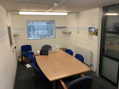 Units 3-5, 1-5 Millen Road, Sittingbourne, Industrial/Logistics To Let - 20220804_100128001_iOS.jpg