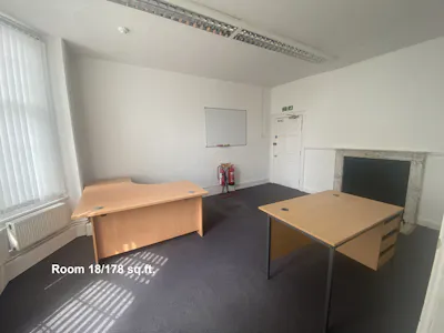 Lyndum House 12-14 High Street, Petersfield, Office To Let - Room 18 FINAL.jpg