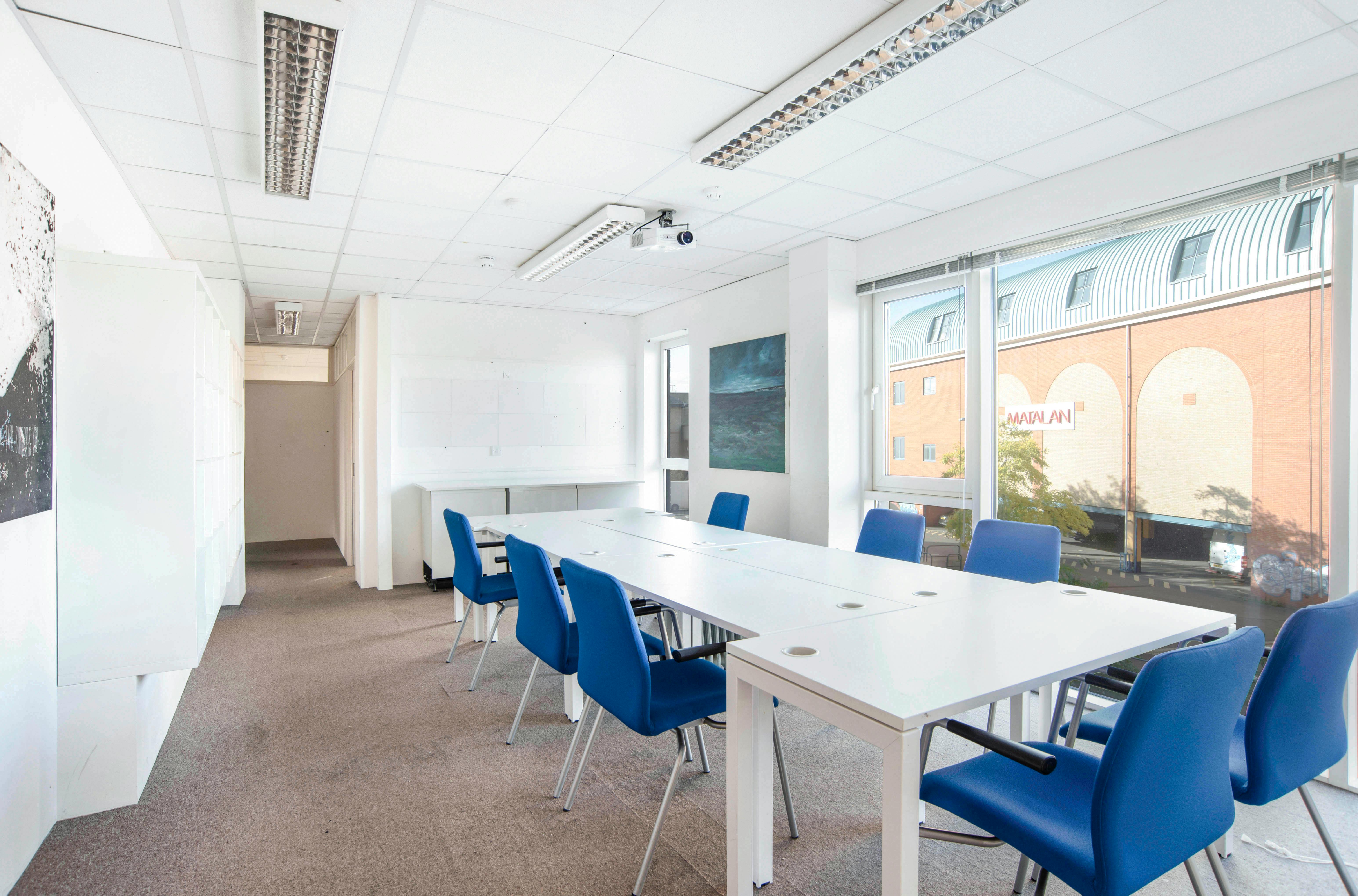 Office in London - photo 3