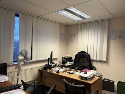 1B Carrera House, Merlin Centre, Aylesbury, E (Commercial / Business / Service) / Office To Let - 20260202_150529298_iOS.jpg