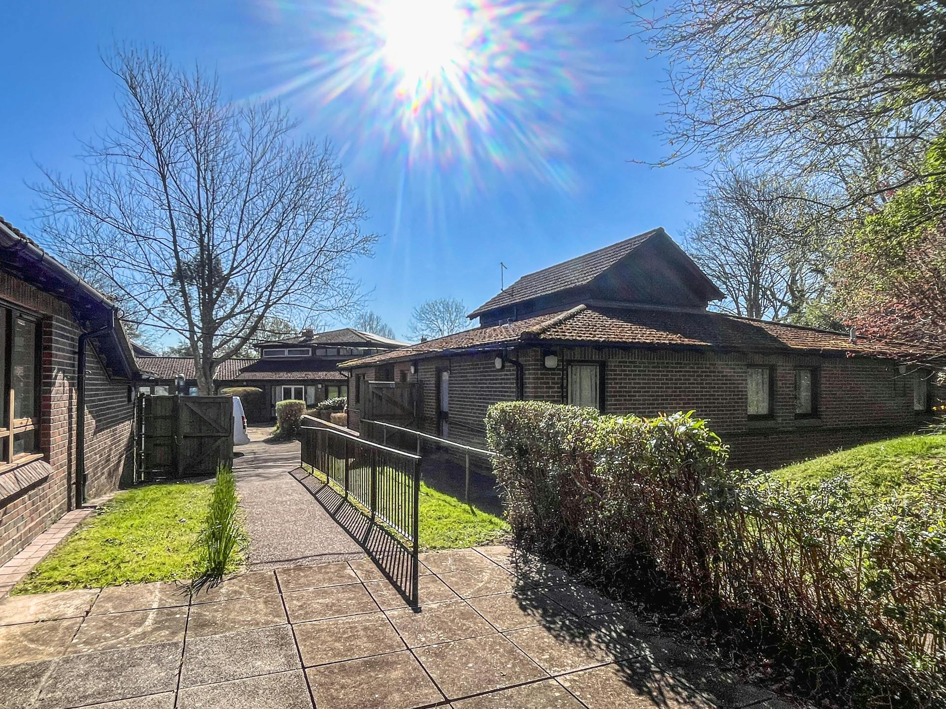 Retail/Shop in Lyndhurst - photo 3