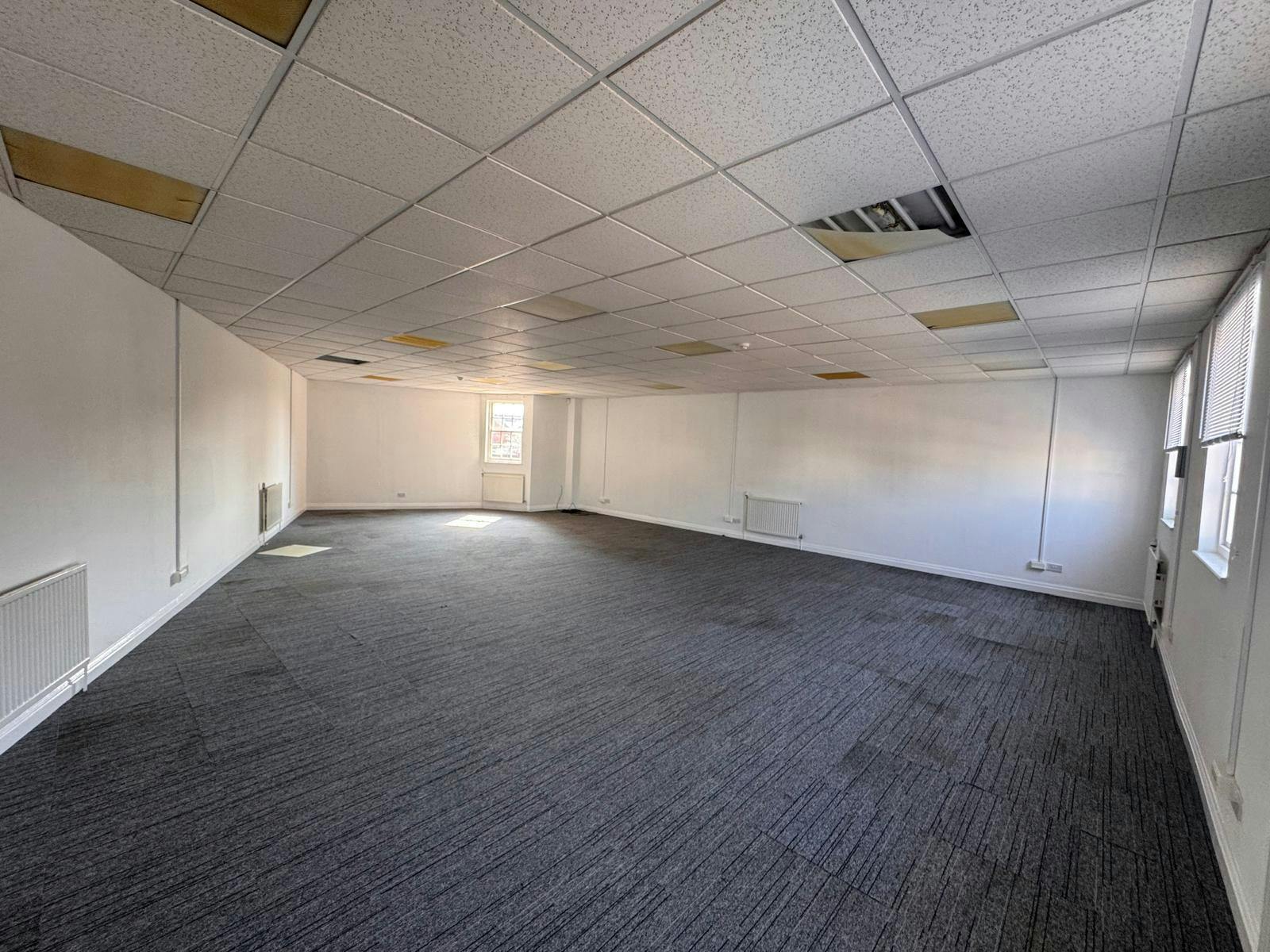 Office in Worcester - photo 2