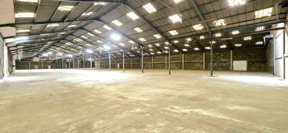 Warehouse 2B, Rippleside Commercial Estate, Barking, Industrial / Warehouse To Let - 20240624_120022  Edited.jpg