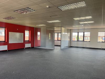 Unit 4, Thame Park Business Centre, Thame, Office To Let / For Sale - 20250702_132956478_iOS.jpg