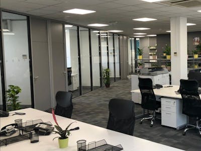 57 Putney Bridge Road, London, Office For Sale - img2.jpg