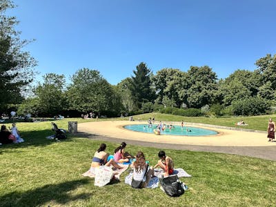 Cafe Kiosk at Dukes Meadows Paddling Pool, Alexandra Gardens, London, Leisure / Retail To Let - IMG_1235.JPEG