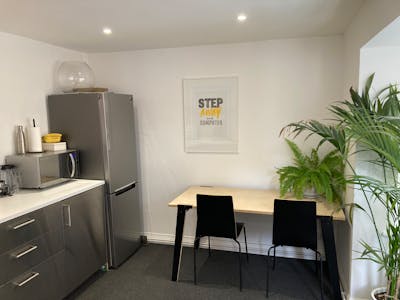 1st & 2nd Floors, 9 Church Street, Brighton, Office To Let - 20220822_132537201_iOS.jpg