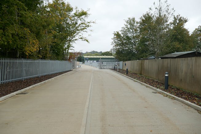 Theydon Business Park, Epping To Let - P1060076.JPG