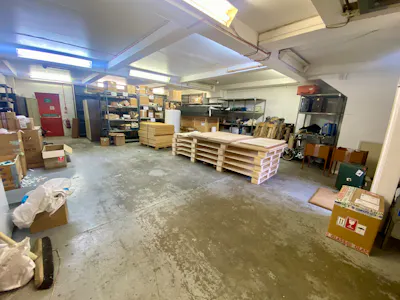 6 Gatwick Metro Centre, Horley, Industrial / Warehouse For Sale - WEB IMG_0802.jpeg