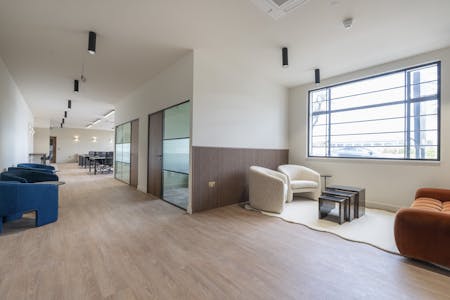Lumiere - The HQ Building, 5 Elstree Way, Borehamwood, Office To Let - IW160425STI140.jpg