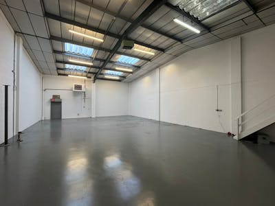 Unit 2 Taverners Walk Industrial Estate, Leeds To Let - MVYX46251.JPG