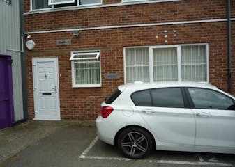 Studio 4, Avondale Business Centre, Fleet, Hampshire, Offices / Warehouse & Industrial To Let - Picture1.png