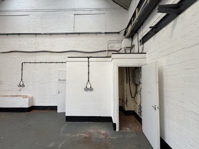 Unit B3A, Avondale Business Park, Cwmbran, Industrial To Let - IMG_6292.jpg