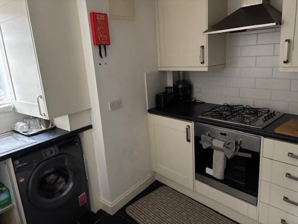 33-39 Manchester Street, Luton, Investment For Sale - 10.jpg