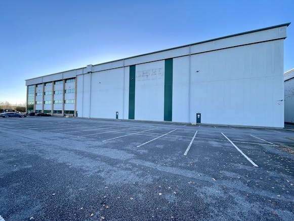 Unit 1A, Progress Park, Progress Way, Bedford, Industrial To Let - IMG_4826.JPG