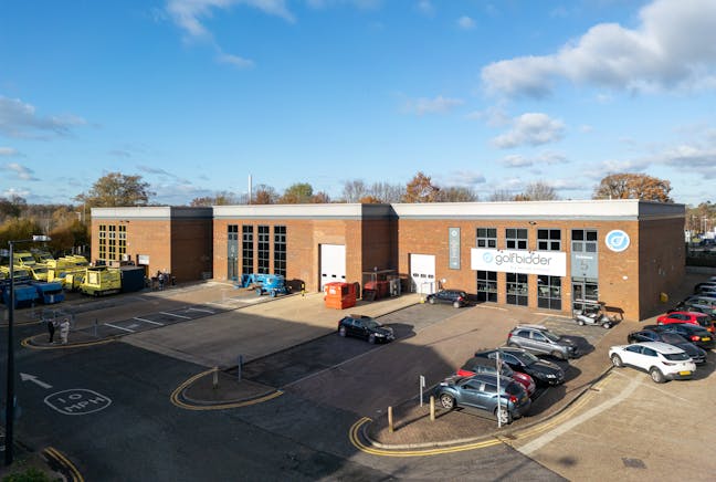 Unit 6 Barwell Business Park, Leatherhead Road, Chessington, Industrial To Let - Barwell 6 Air  Nov 2410.jpg