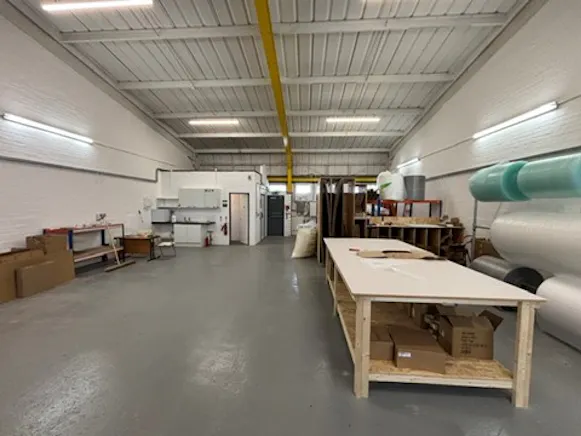 Unit 21 Lion Court, Basingstoke, Industrial To Let - LionCourt,21Picture14 - 17 09 2026.jpg