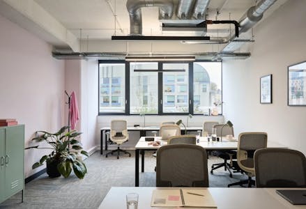 18 Crucifix Ln (Office 3.8), London, Office / Serviced Office To Let - 697ba146c9a29e8e52b231b9_6930460f9c317babc49da82a_Runway20London20Medium20Space.jpg