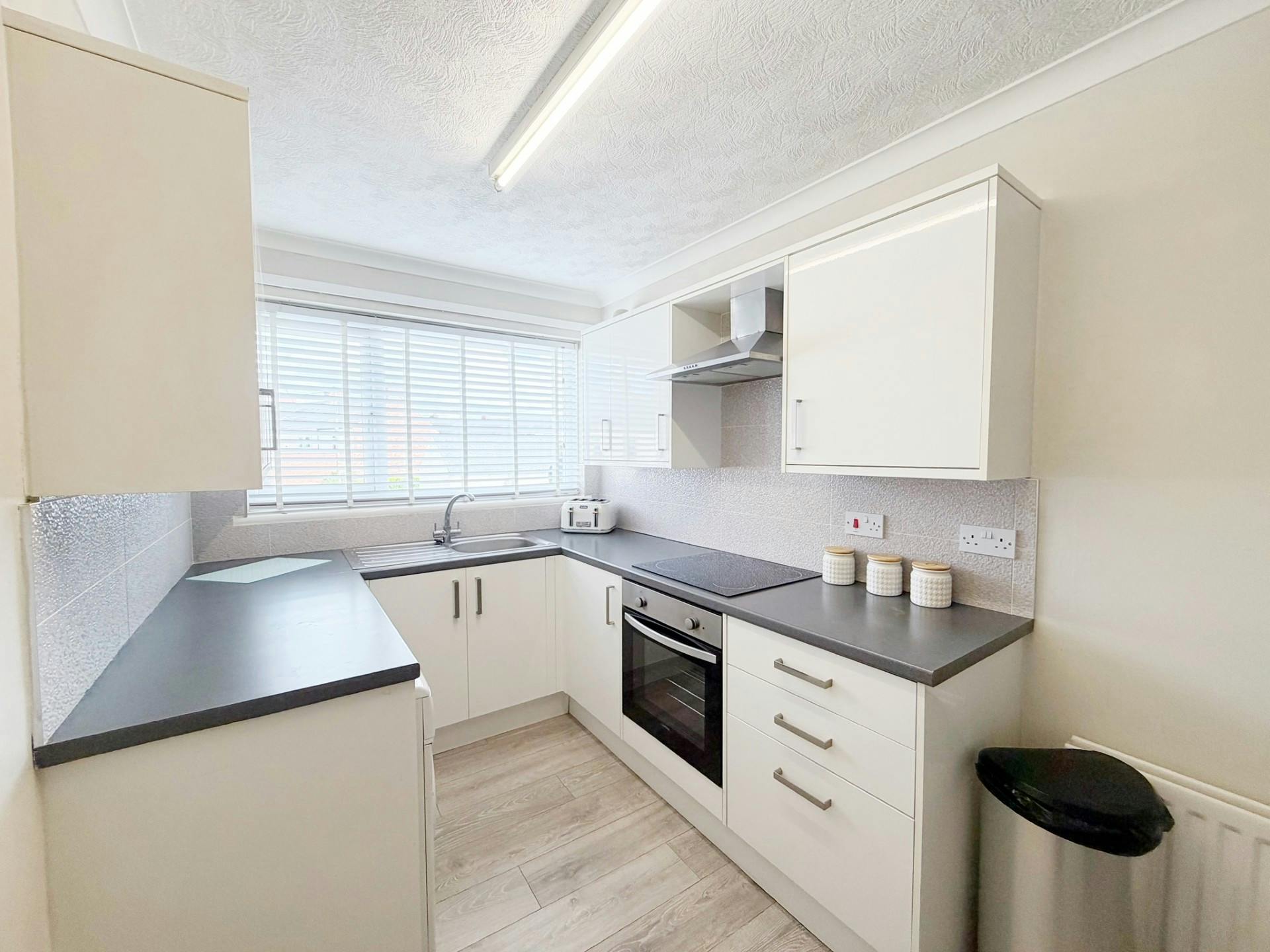 2 Lillie Terrace, Trimdon Station, Investment For Sale - Flat 04.jpg