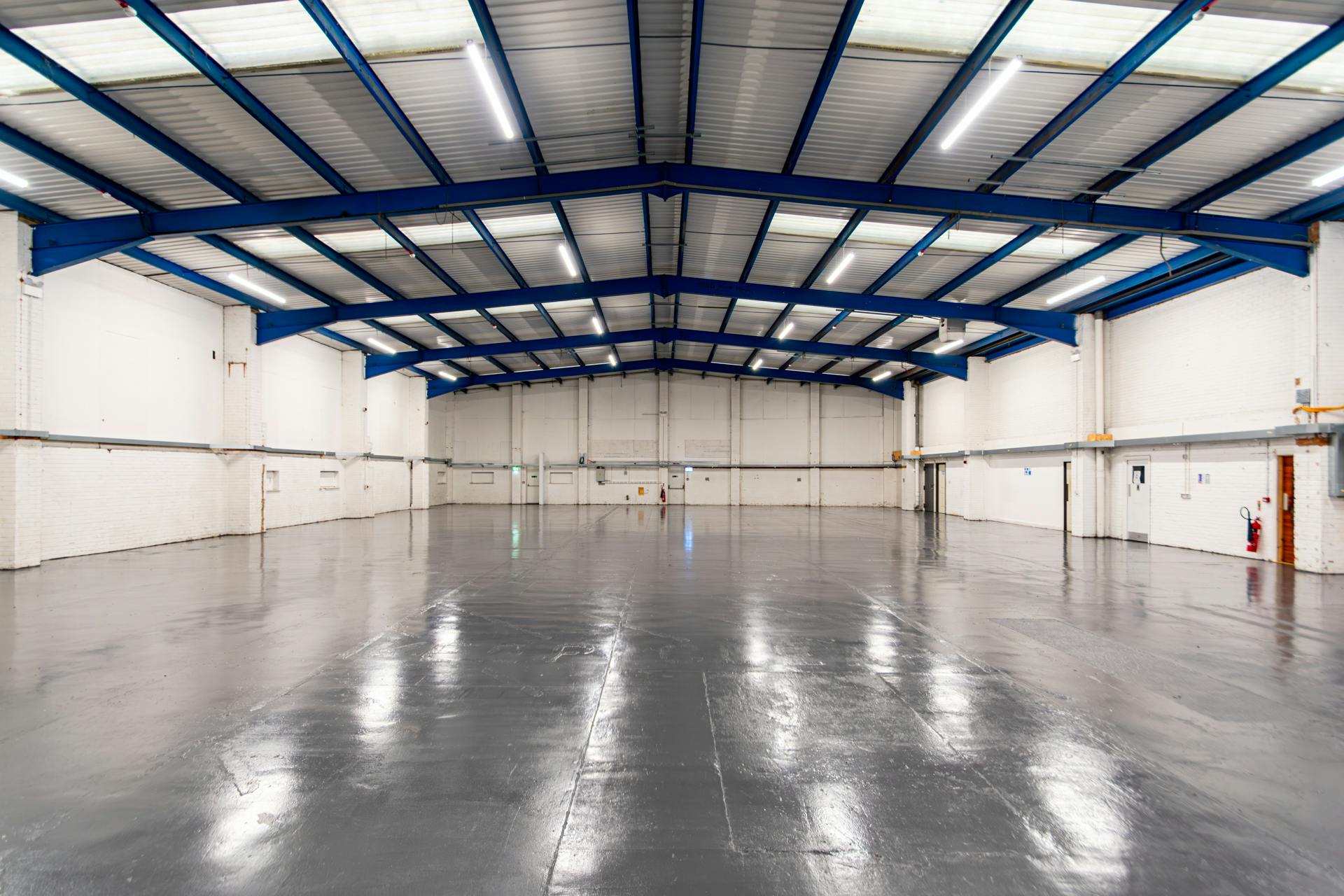 Industrial Unit in Poole - photo 3
