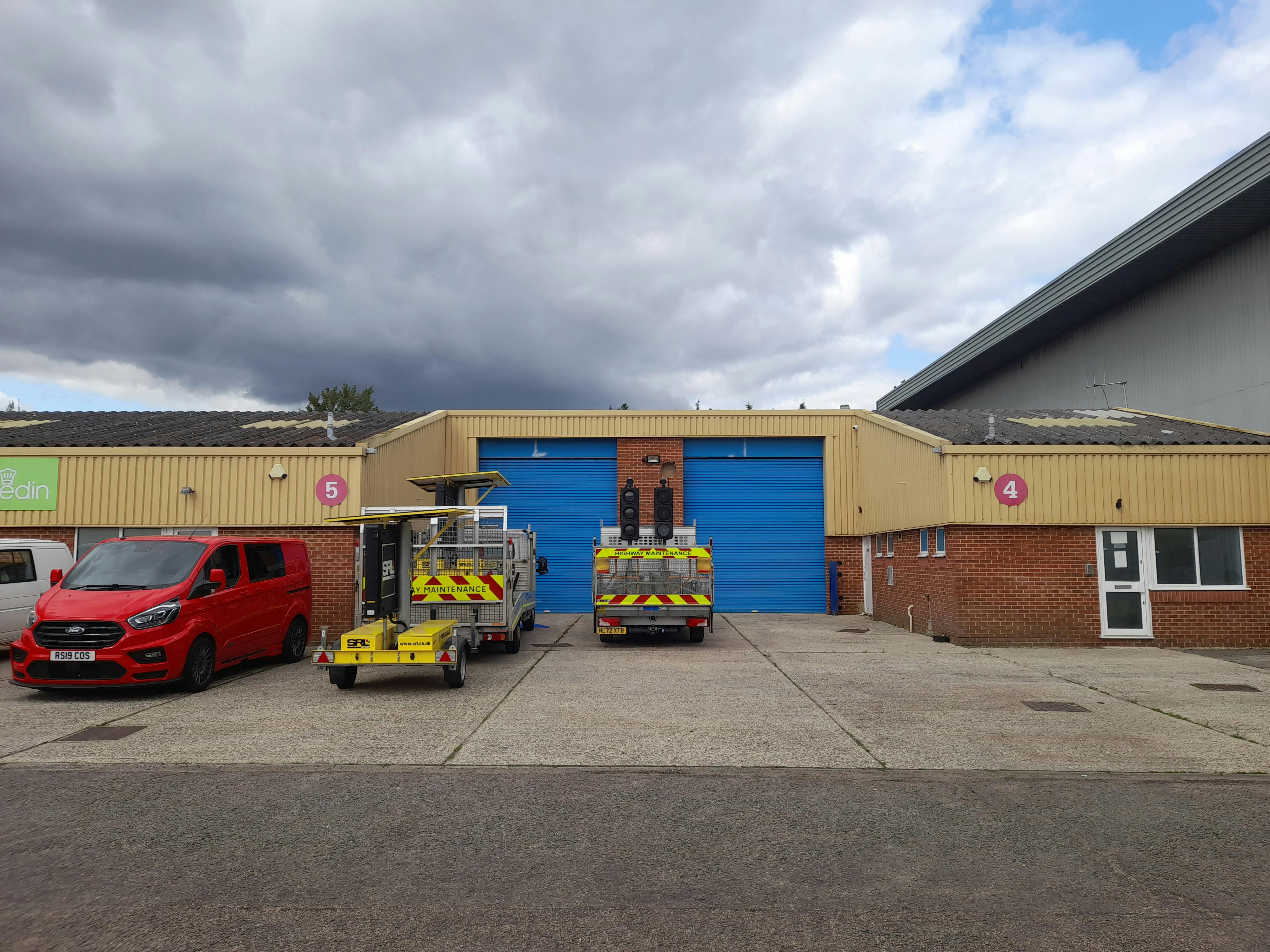 Units 4 & 5, Lennox Industrial Mall, Lennox Road, Basingstoke
