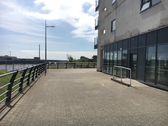 Unit A and B, Swansea, Retail To Let / For Sale - IMG_6933.JPG