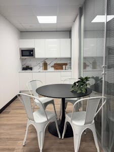 Oxford House, Leeds, Office To Let - f8c8676b244744239419d2f088c2e72a.JPG
