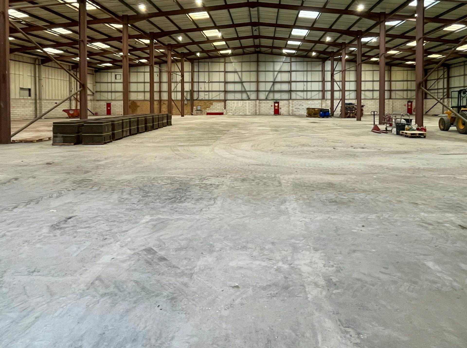 Retail/Shop in Wimborne - photo 3