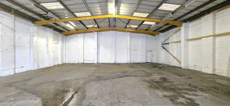 Unit 13 & Unit 14, Lyndean Industrial Estate, London, Industrial To Let - 20251201_122213 - Edited.jpg