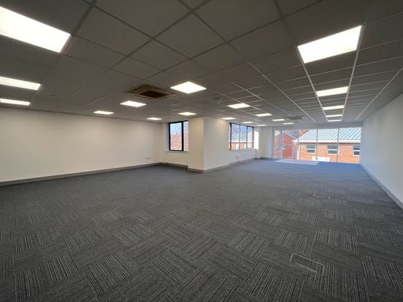 Trinity Court, Wokingham, Offices To Let - IMG_1457.jpg