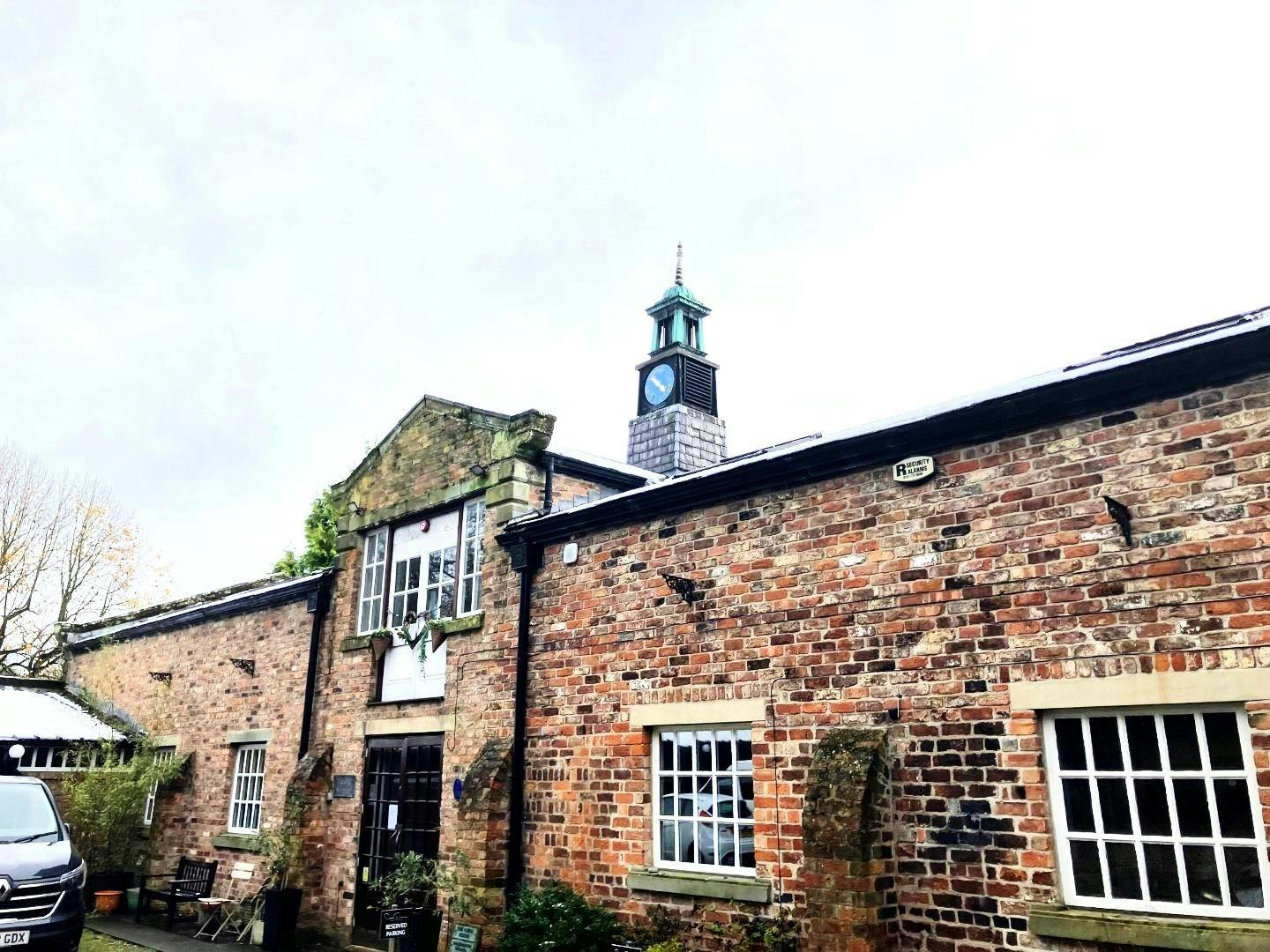 Office in Wirral - photo 2