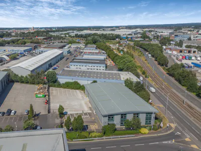 Unit 16, Central Trading Estate, Mosley Road, Trafford Park, Industrial To Let - 8698361-exterior17-800.jpg