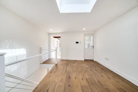 Draycott Mews, London, Office To Let - 1498018 (8).jpg