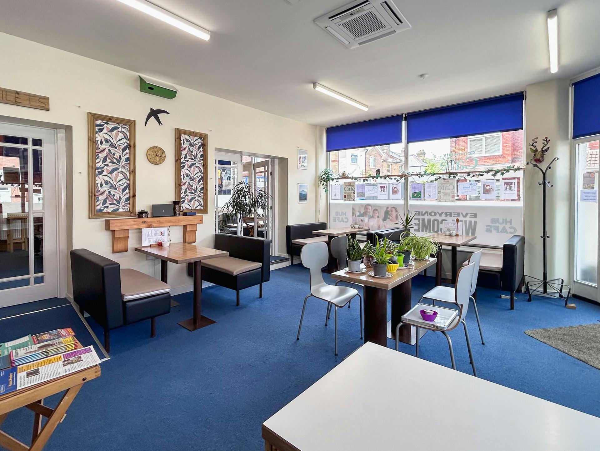 Retail/Shop in Bournemouth - photo 2