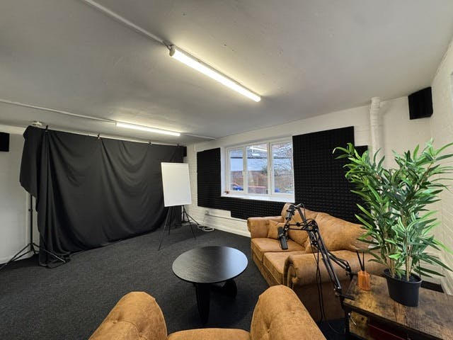 Units 5 & 7 Huntingtower Road, Sheffield, Industrial / Offices To Let - image9.jpeg