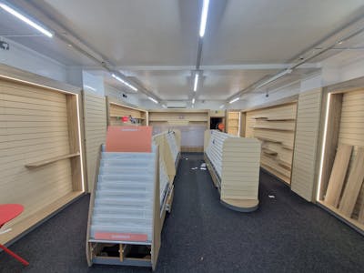 Ground Floor, 17 Mengham Road, Hayling Island, Office / Restaurant / Retail To Let - 20251118_115518.jpg