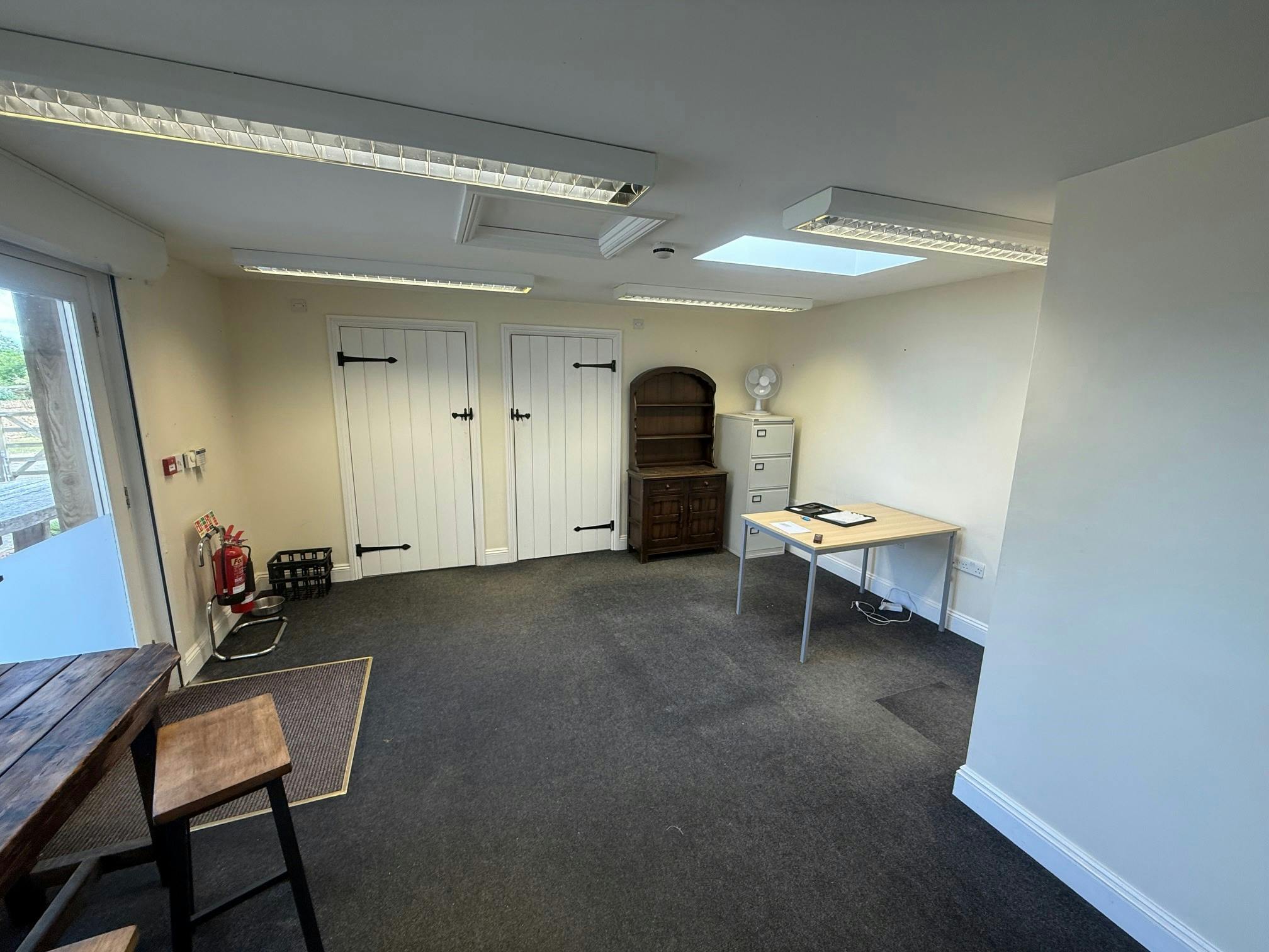 Church Farm Barn, Church Farm, Long Newnton,, Tetbury, Industrial To Let - Internal 009.jpg