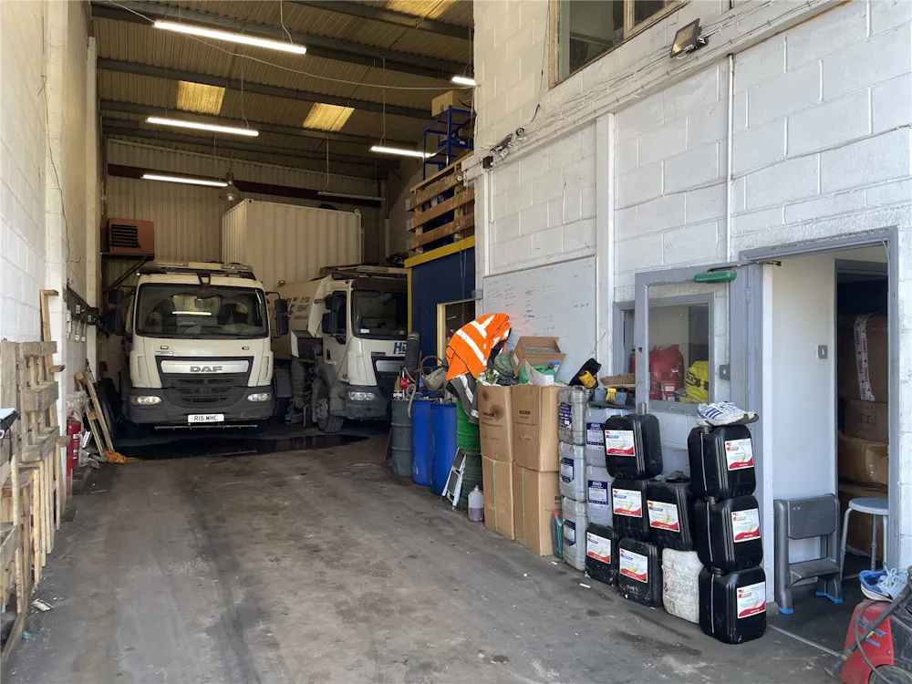 Unit C2, Suttons Business Park - DBS260057_13