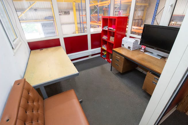 Unit 38, Silicon Business Centre, Perivale, Industrial / Warehouse For Sale - 4.jpg