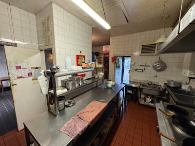 10 Arnold Avenue, Bishopbriggs, Retail To Let / For Sale - IMG_6047.jpeg