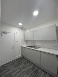 6-7 Queen Street, London, Office To Let - 6-7 Queen Street Mezz Floor Kitchen