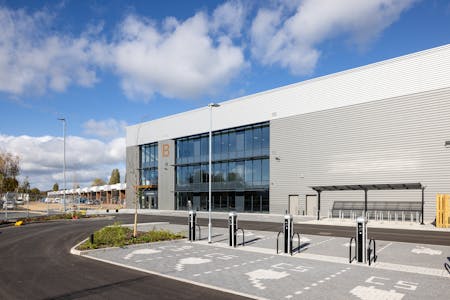 Unit B Railway Triangle, Portsmouth, Industrial/Logistics / Warehouse / Industrial / Warehouse To Let - UNIT B Railway Triangle 30.jpg