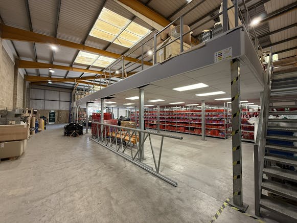 Unit 7 Flanders Industrial Park, Southampton, Industrial To Let - IMG_4572.JPEG