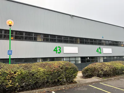 42 Potters Lane, Kiln Farm, Milton Keynes, Warehouse To Let - img1.png