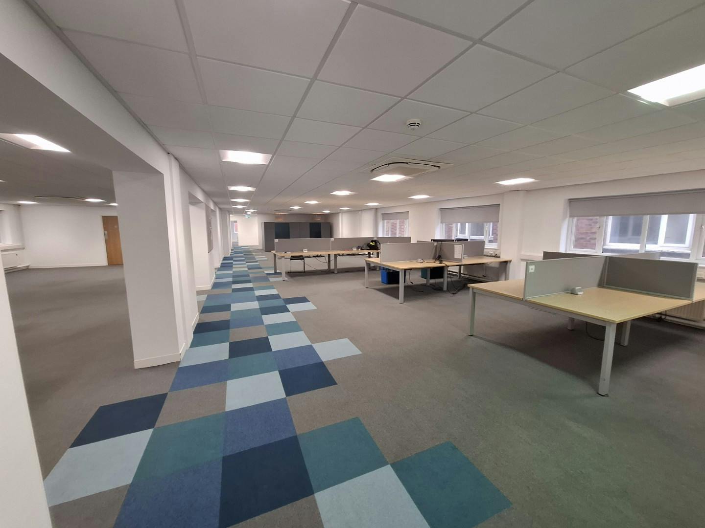 Office in Manchester - photo 3