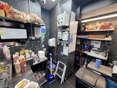 12th Street Restaurant, 311 West End Lane, London, Retail Lease Assignment / For Sale - 311 West End Lane (18).jpg