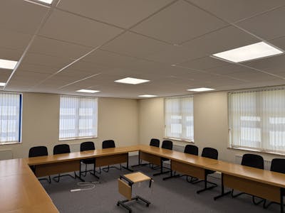 3 Oak Tree Park, Redditch, Office To Let - IMG_9585.JPG