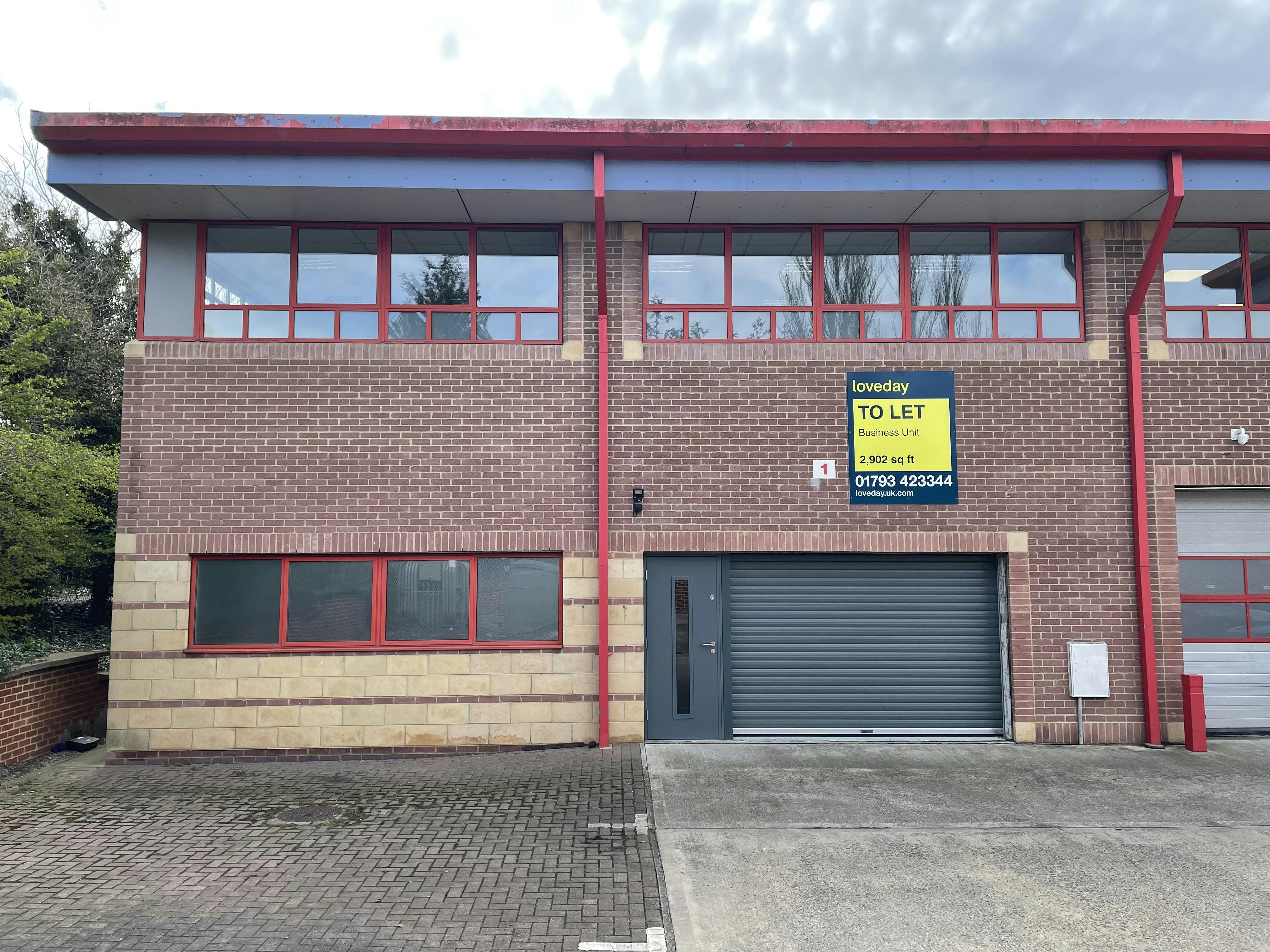 Unit 1, County Park, Shrivenham Road, Swindon, Industrial To Let - IMG_9867.jpg